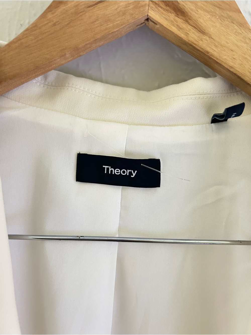 THEORY Admiral Crepe Boxy Blazer Ivory Small Medium Rice - Picture 7 of 11